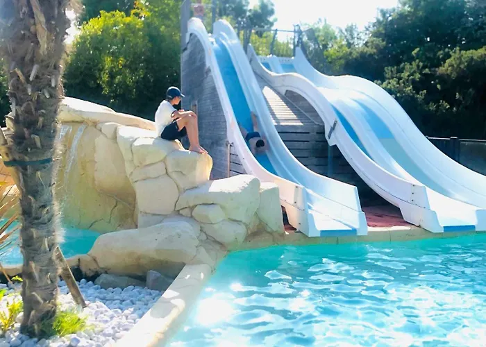 Camping Premium, 5* Avec Parc Aquatique Hudimesnil