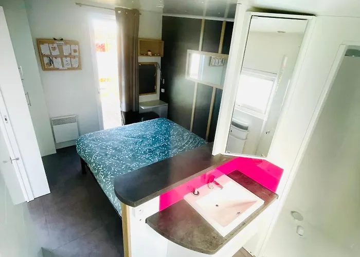 Premium, 5* Avec Parc Aquatique Camping *