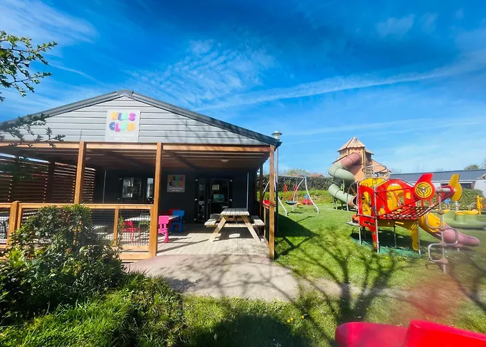 Premium, 5* Avec Parc Aquatique Camping *