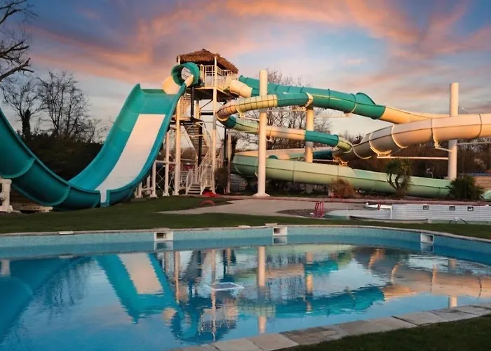Camping Premium, 5* Avec Parc Aquatique Hudimesnil